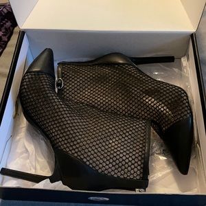 Nine West Bootie size 9.5